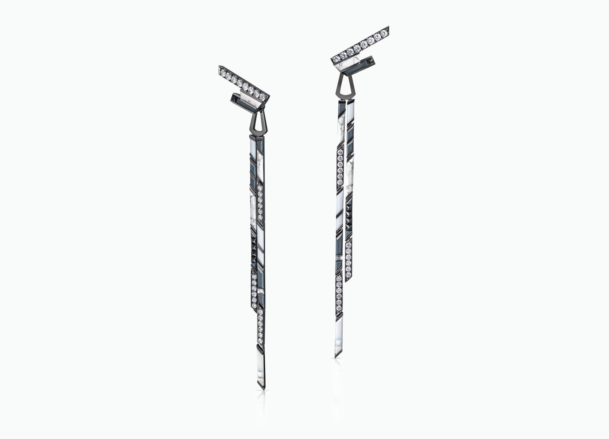BLACK STELLAR FROST EARRINGS