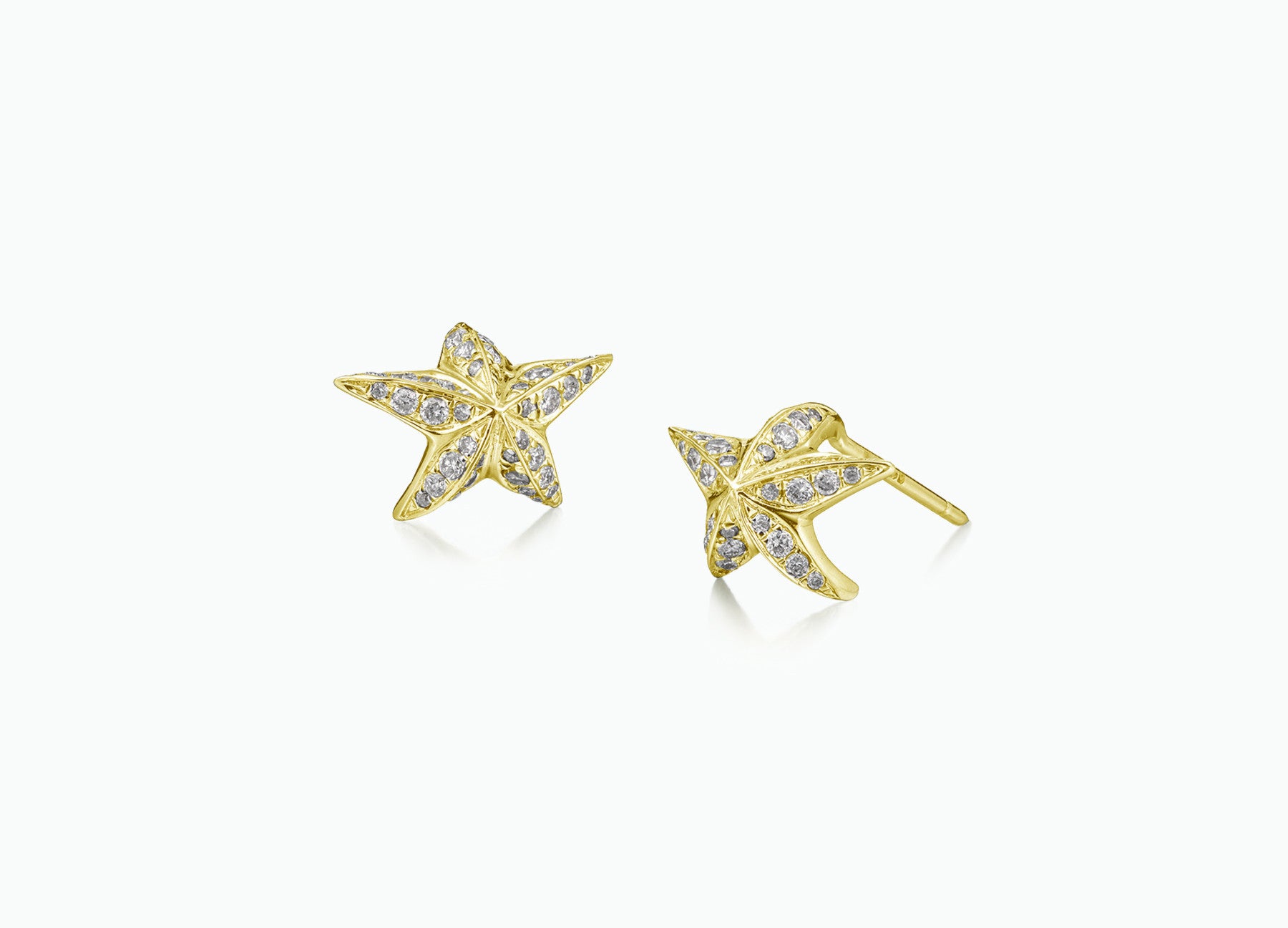 BLACK STAR STUD EARRINGS DIAMOND