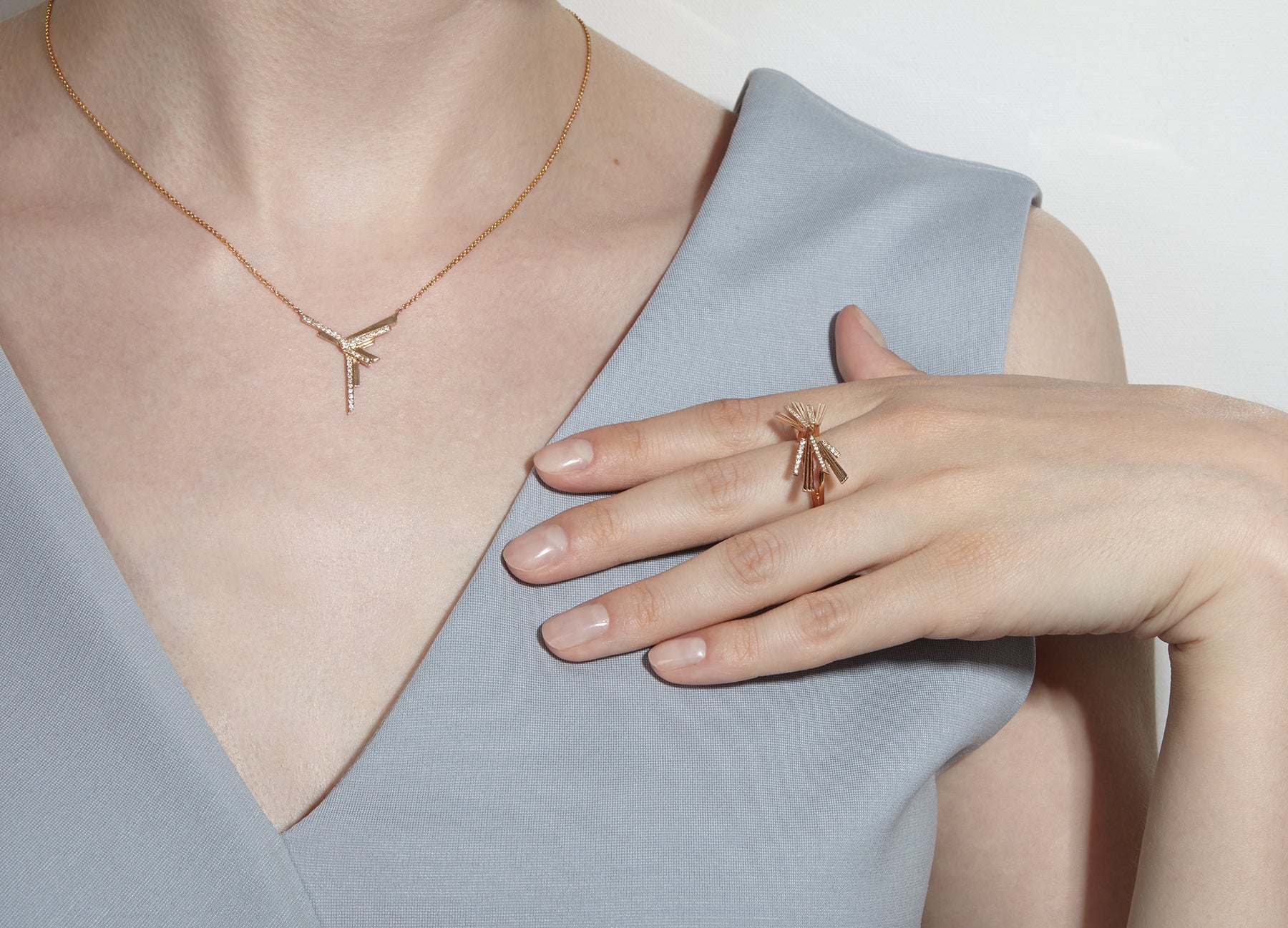 MINI STELLAR Y ROSE GOLD PENDANT
