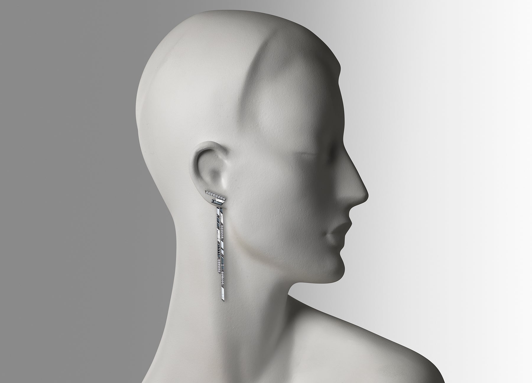 BLACK STELLAR FROST EARRINGS