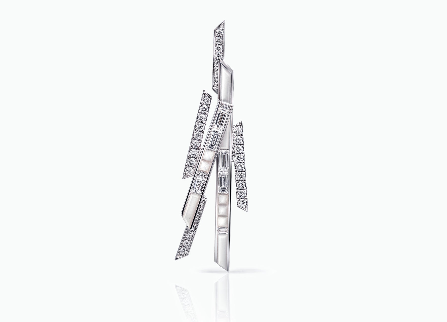 WHITE STELLAR DIAMOND BROOCH